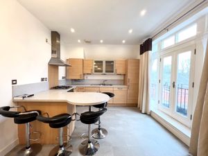 Photo 11- click for photo gallery